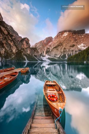 lago-di-braies-et-ses-barques-de-location