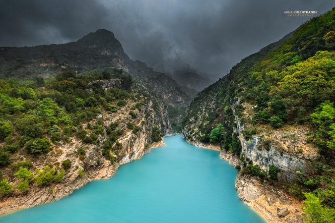 Entree-des-Gorges-du-Verdon-par-mauvais-temps