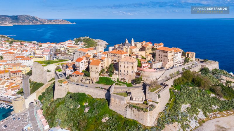 Vue-aerienne-de-la-Citadelle-de-Calvi